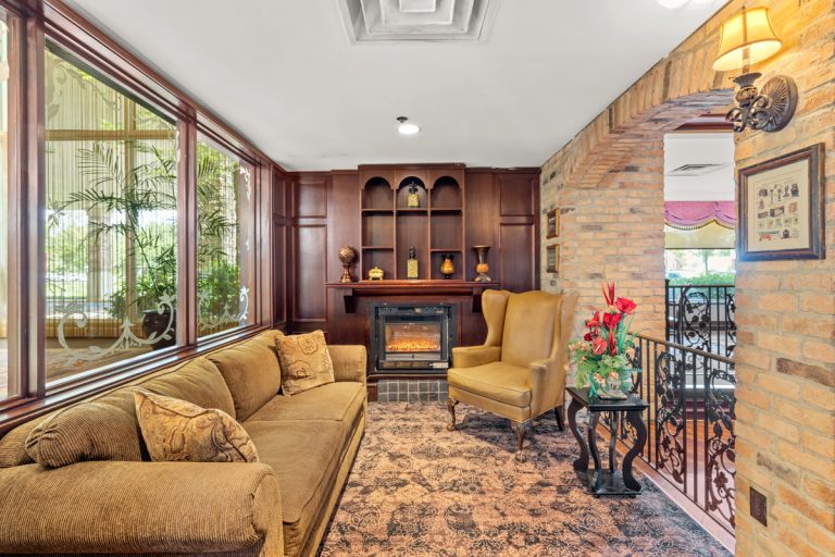Cherry Hill seating room