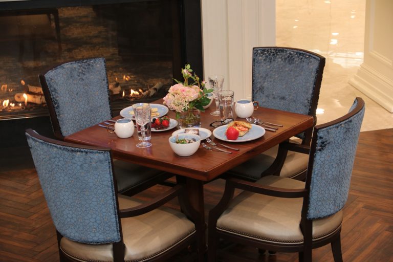 livingston tables