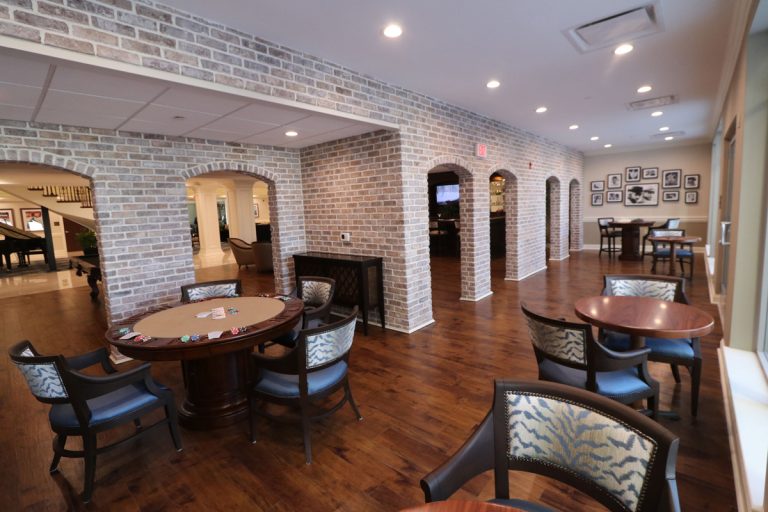 livingston dining