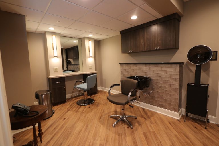 Livingston salon