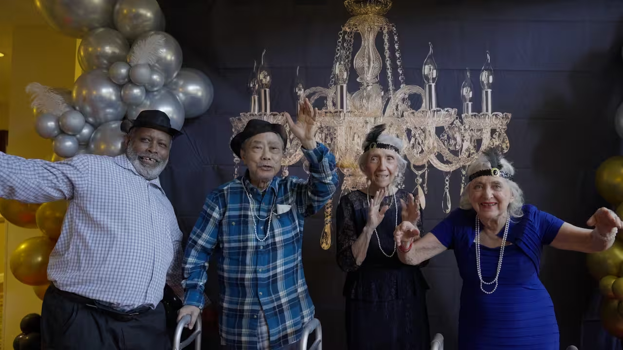 mount vernon residents dressed up